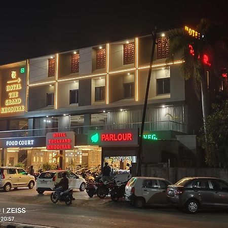 Hotel The Grand Khodiyar Visnagar エクステリア 写真