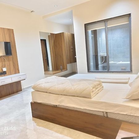Hotel The Grand Khodiyar Visnagar エクステリア 写真