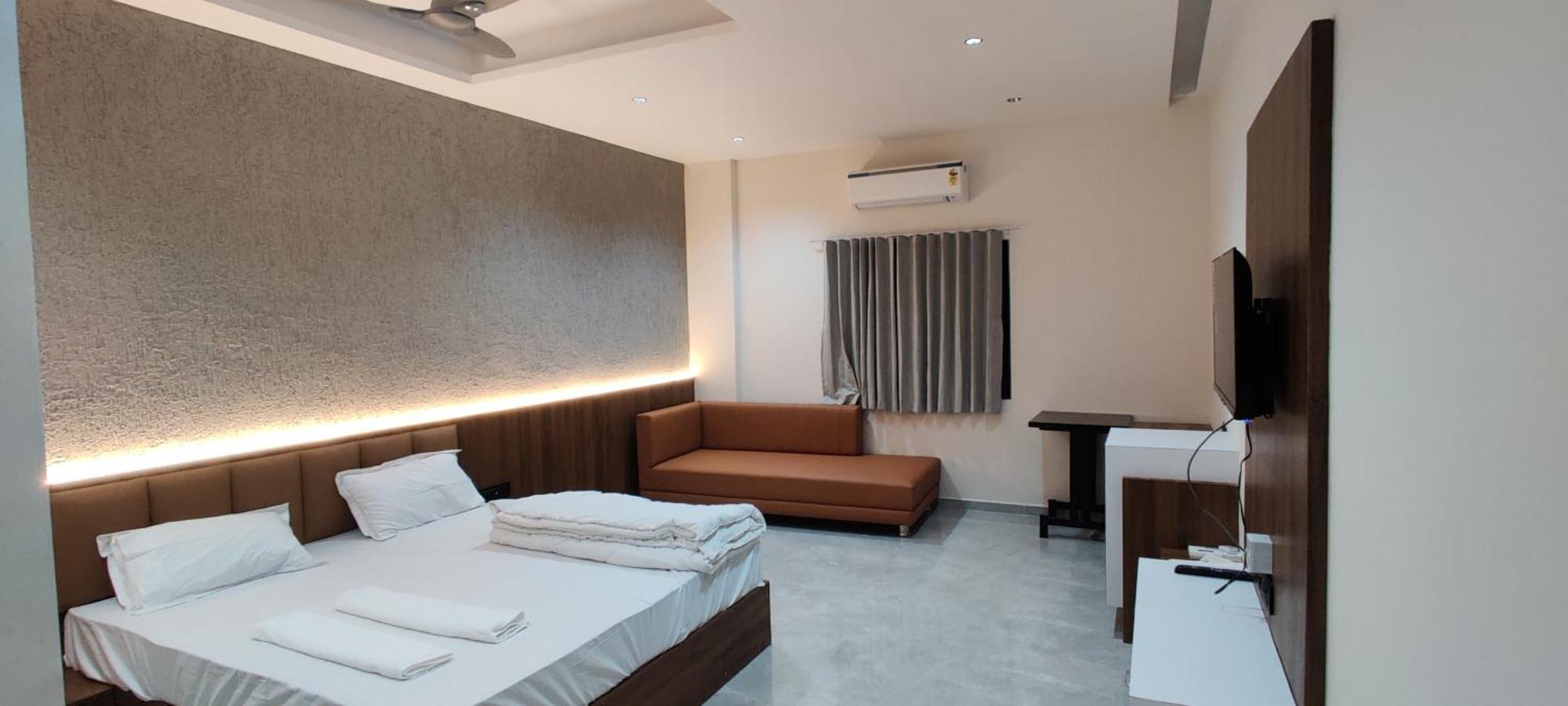 Hotel The Grand Khodiyar Visnagar エクステリア 写真